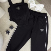 طقم بناتي ناعم 3016926