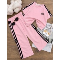 طقم بناتي ناعم 3017418