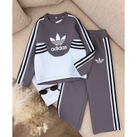طقم بناتي ناعم 3017901