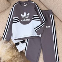 طقم بناتي ناعم 3017901