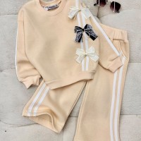 طقم بناتي ناعم 3017924