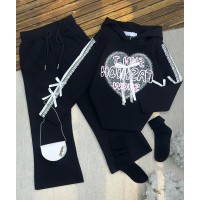 طقم بناتي ناعم 3014692