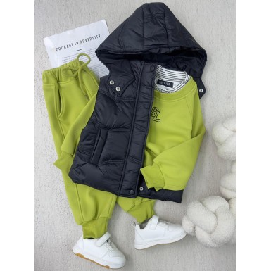 طقم ولادي أنيق 3015566