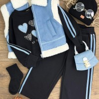 طقم بناتي ناعم 3015582