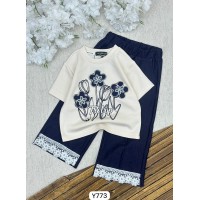 طقم بناتي ناعم Y773