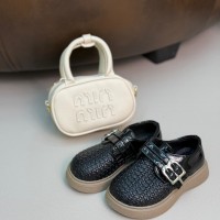 حذاء بناتي مميز 2015748