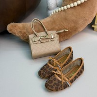 حذاء بناتي مميز 2015751