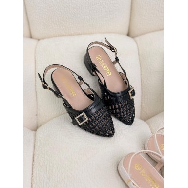 حذاء بناتي مميز 2015798