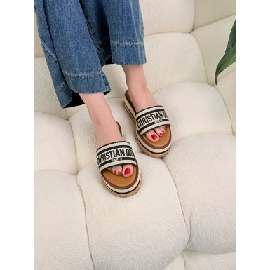 سليبر نسائي ناعم 2015765