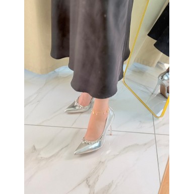 كعب نسائي ناعم 2015877