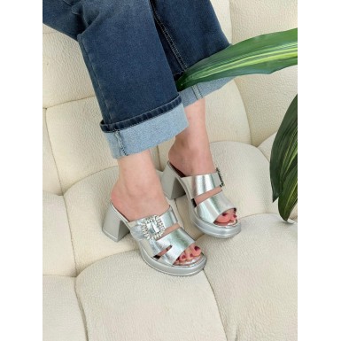 حذاء نسائي ناعم 2015930