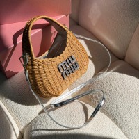 حقيبة نسائية مميزه 2016110