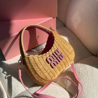 حقيبة نسائية مميزه 2016111