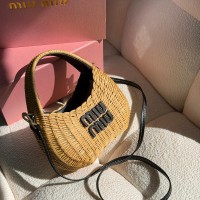 حقيبة نسائية مميزه 2016114