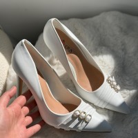 كعب نسائي ناعم 2016186