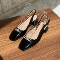 صندل نسائي ناعم 2016209