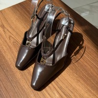 صندل نسائي ناعم 2016239