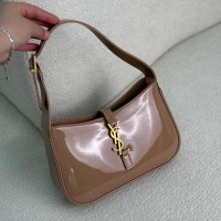 حقيبة نسائية مميزه 2016325