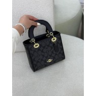 حقيبة نسائية مميزه 2016514 حقيبة نسائية مميزه 2016514
