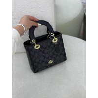 حقيبة نسائية مميزه 2016514