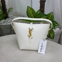 حقيبة نسائية مميزه 2016858