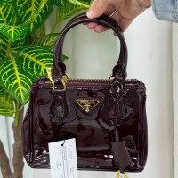 حقيبة نسائية مميزه 2016890 حقيبة نسائية مميزه 2016890
