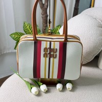حقيبة نسائية مميزه 2017149 حقيبة نسائية مميزه 2017149
