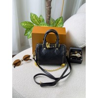 حقيبة نسائية مميزه 2017085