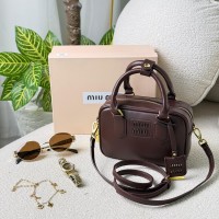 حقيبة نسائية مميزه 2017096
