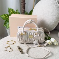 حقيبة نسائية مميزه 2017194