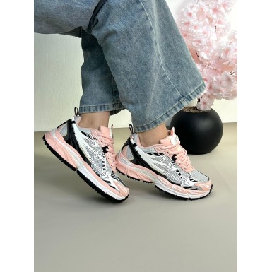 بوت نسائي مميز 2014504