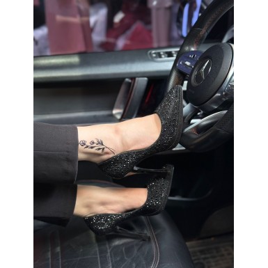 كعب نسائي ناعم 2014743