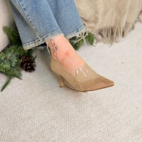 كعب نسائي ناعم 2014849