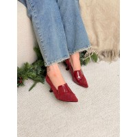 كعب نسائي ناعم 2014848