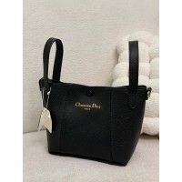 حقيبة نسائية مميزه 2014932