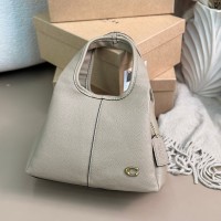 حقيبة نسائية مميزه 2015081