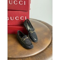 حذاء نسائي ناعم 2015134