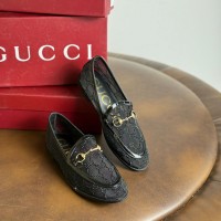 حذاء نسائي ناعم 2015134