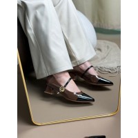 كعب نسائي ناعم 2015141 كعب نسائي ناعم 2015141