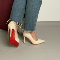 كعب نسائي ناعم 2015176