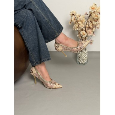 كعب نسائي ناعم 2015208