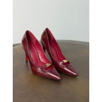 كعب نسائي ناعم 2015337 كعب نسائي ناعم 2015337