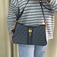 حقيبة نسائية مميزه 2015350