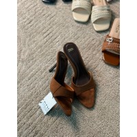 حذاء نسائي ناعم 2015399