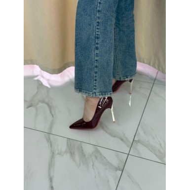 كعب نسائي ناعم 2015418