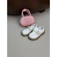 حذاء بناتي مميز 2015433