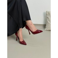 كعب نسائي ناعم 2015454