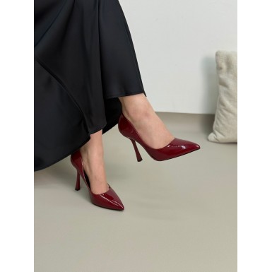 كعب نسائي ناعم 2015454