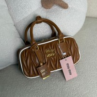 حقيبة نسائية مميزه 2015515