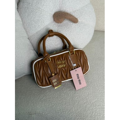 حقيبة نسائية مميزه 2015515